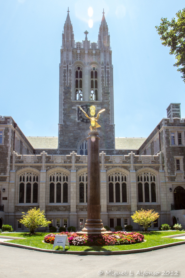 波士顿学院, 麻萨诸塞州, Boston College, Massachusetts