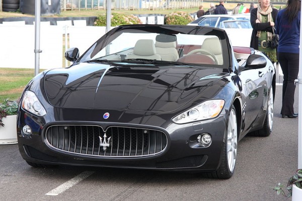 800px-Maserati_Gran_Cabrio_Goodwood