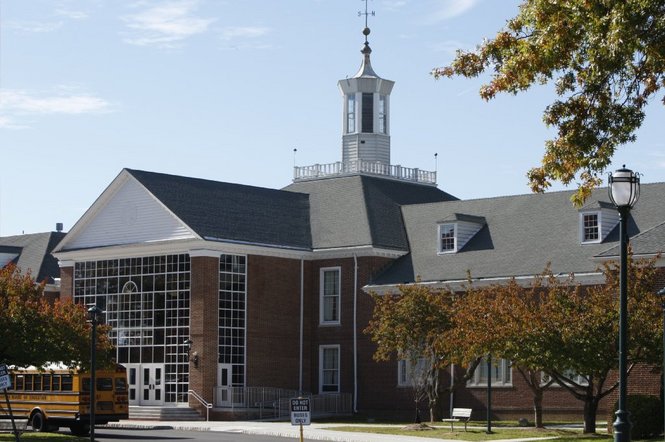Top 100 Best STEM High Schools – Livingston Senior High School – US News & World Report – 38/100