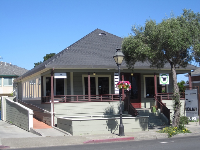 730 Main Street, Half Moon Bay, CA 94019; Retail For Sale;  D-11 in San Mateo County