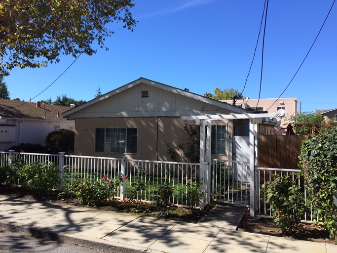 1129 Willow Road, Menlo Park, CA 94025 FOR SALE ; Garden/Low-Rise ; Multi-Family 1; San Mateo County