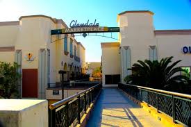 Shopping Centers in Glendale- 3 (MARKET PLACE)