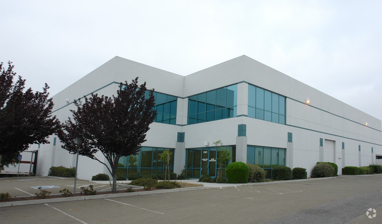 Warehouse for lease in Milpitas  6/12