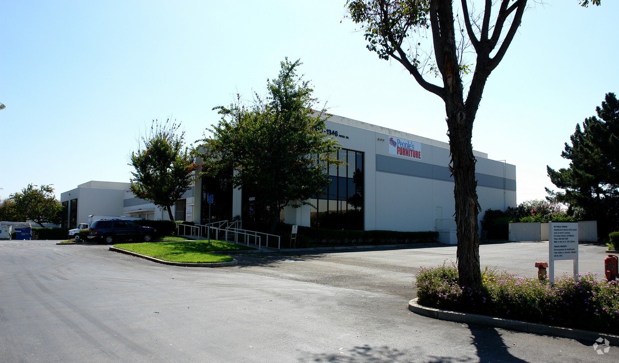 Warehouse for lease in Milpitas  7/12