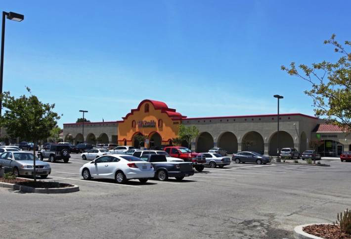 Loja Real Estate Buys Shopping Center in Tracy for $15.25MM 8/10