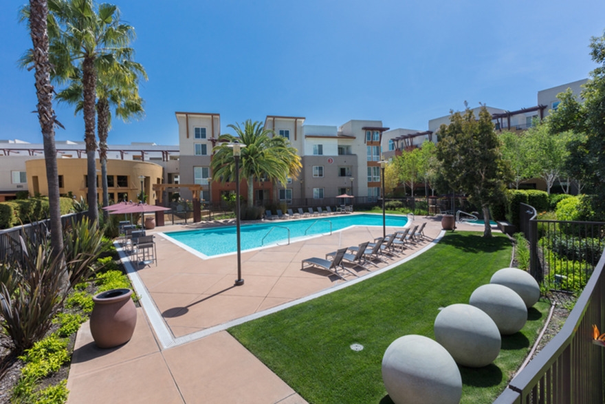 Large Apartments – Domicilio – Santa Clara CA 95050