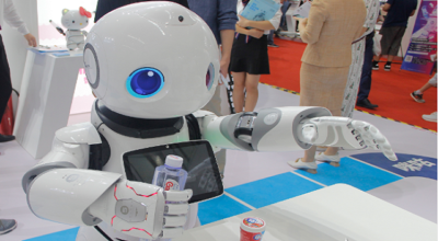 智能服务机器人，将会衍生出一个巨大的社会服务市场